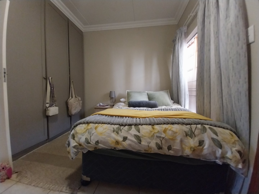 1 Bedroom Property for Sale in Die Bult North West